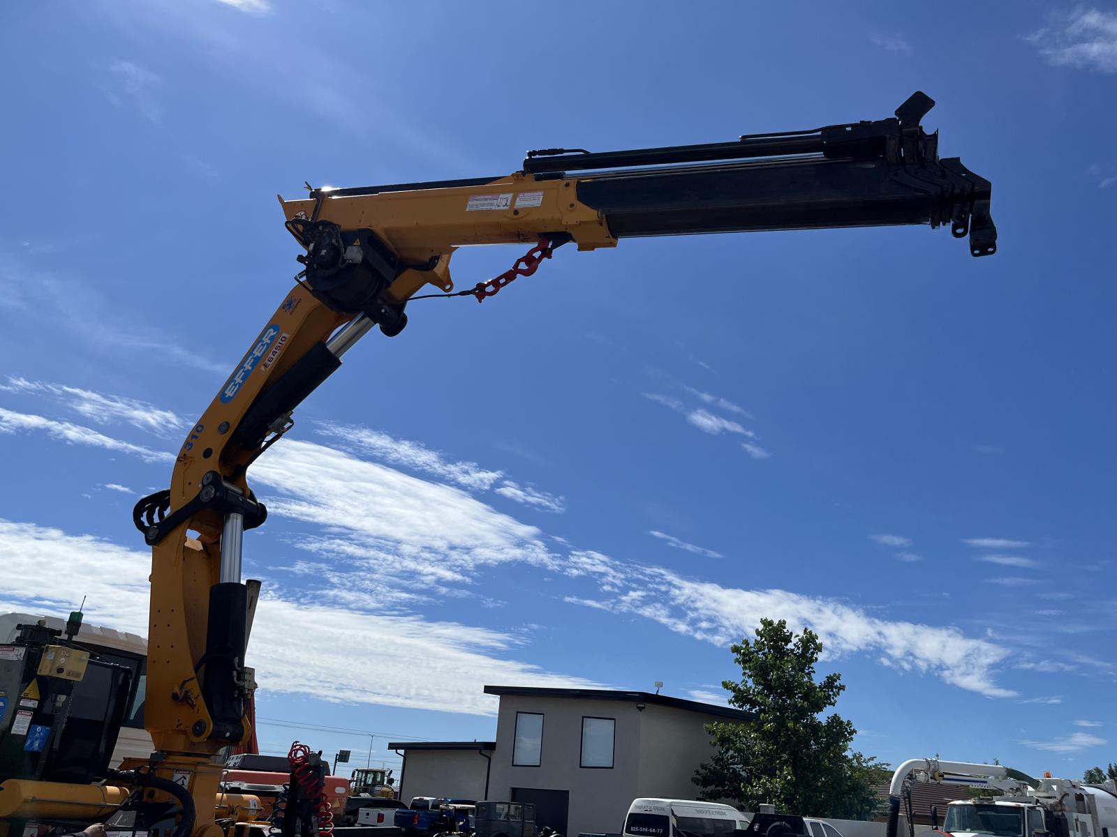 ./imagenes/INVOICE/2019/18168/CAMION CON EFFER 10.113S  (20.1).JPG